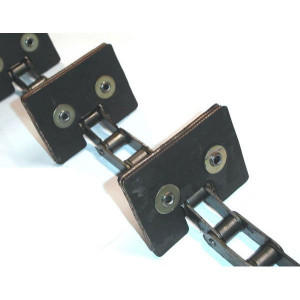 Chaine complète à grains longueur 6m45 28 équerres pour FAHR Chaine complète à grains longueur 6m45 28 équerres pour FAHR
